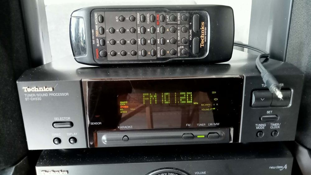 Wieża Technics z głośnikami