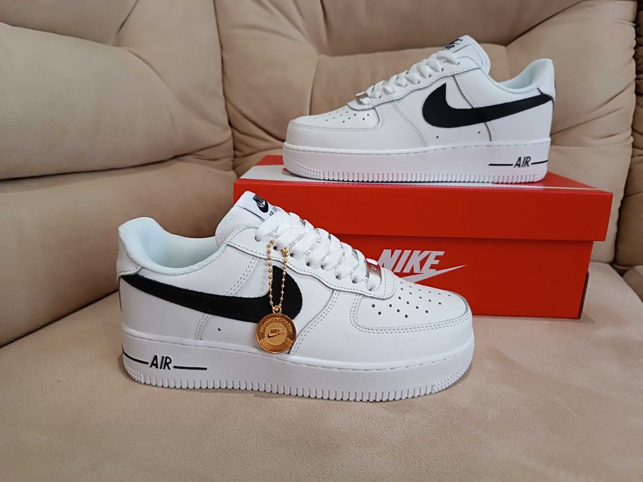Жіночі кросівки Nike Air Force 1 ( 2 Кольори )