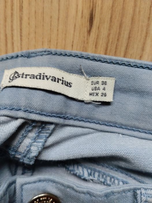 Jeansy damskie jasnoniebieski 36