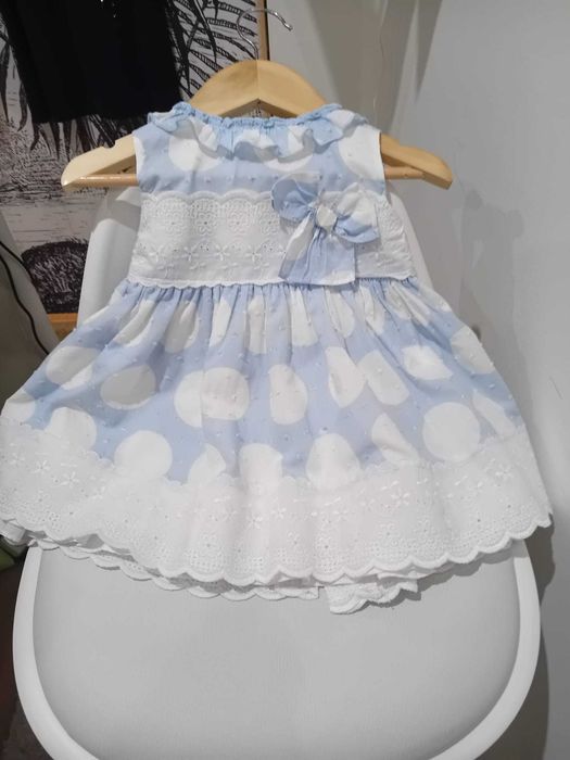 Venda de roupas de criança