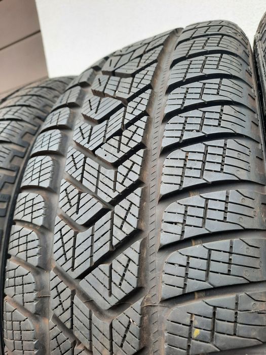 Opony 215/65 R17 Pirelli Scorpion Winter 2024r 8mm