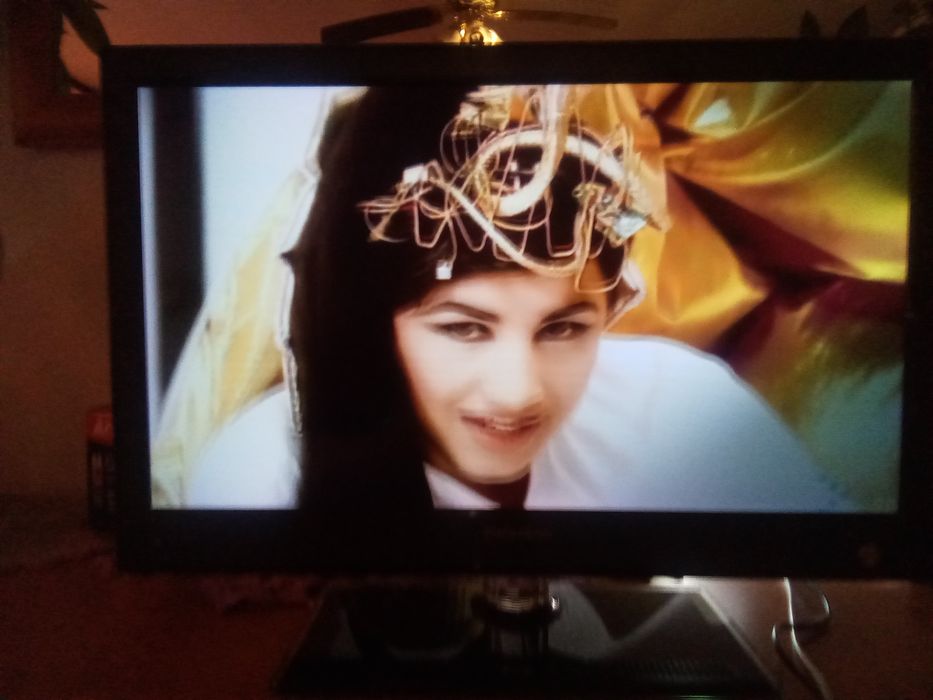 tv  LCD Thompson 24 Hu5253 cale z dekoderem  DVB-T2 Wiwa kpl.