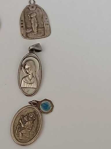 Zestaw 9 starych medalików