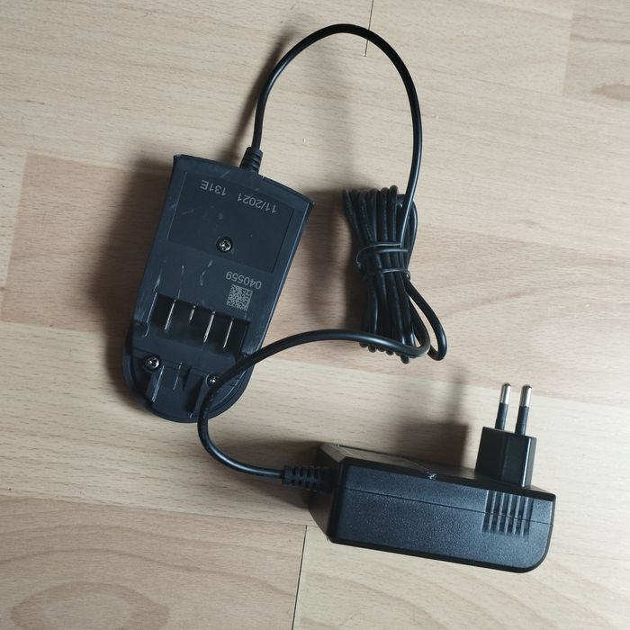 Ładowarka BOSCH AL 1810 CV,sprawna,14,4V i 18V