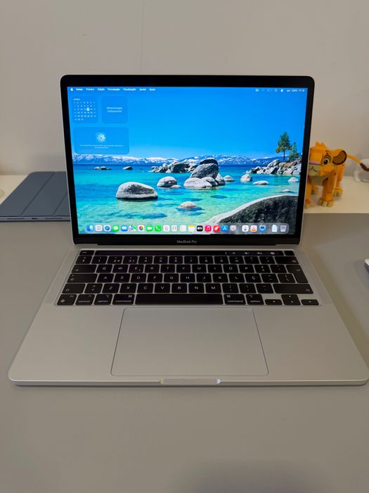 MacBook Pro M2 Silver 256GB