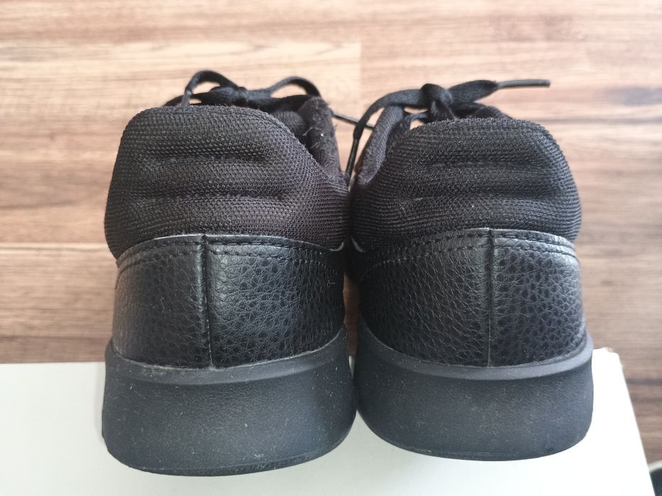 Sprzedam buty adidas 36 2/3 do wkładki 24cmdki