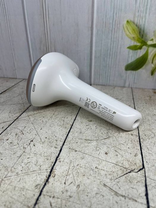 Фотоепілятор Philips Lumea Series 7000