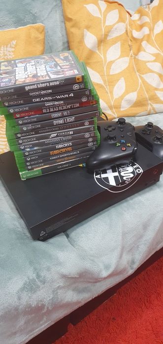 Xbox one X (2 comandos e jogos)