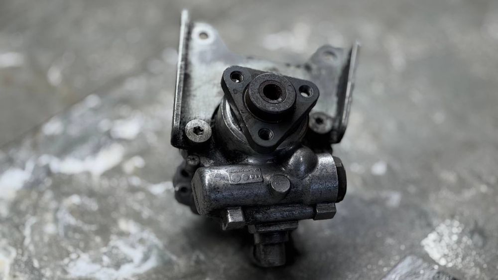 Гідро підсилювач руля БМВ Е39 М52 М54 Гур бмв е39 м52 м54 м52ту Шрот