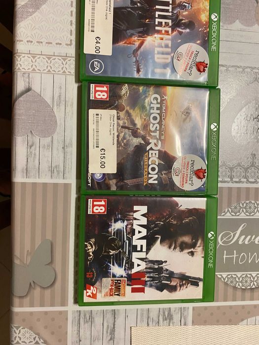 XBOX ONE - 500 GB + 2 Comandos + FONES + 6 JOGOS + embalagem original