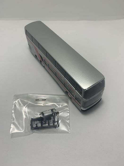 Setra S 228 DT da Herpa escala 1/87