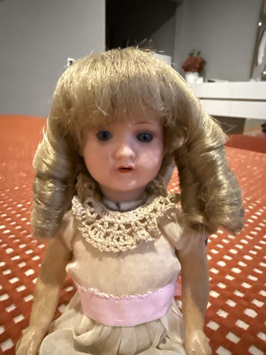 Boneca antiga Armand Marseille (Alemanha, c.1912) – porcelana, 30 cm