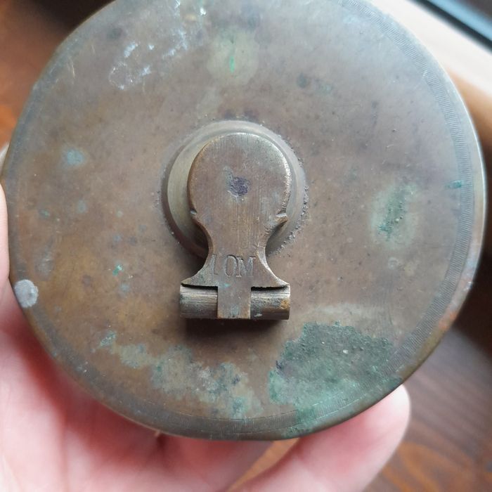 Bardzo stara mosiężna taśma miernicza, miara, metr