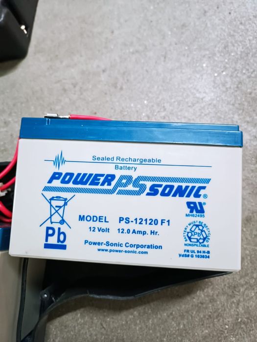 baterias para veicul elt 12 vl 12 hp tamb tenho 12vl 20 hp a bom preço