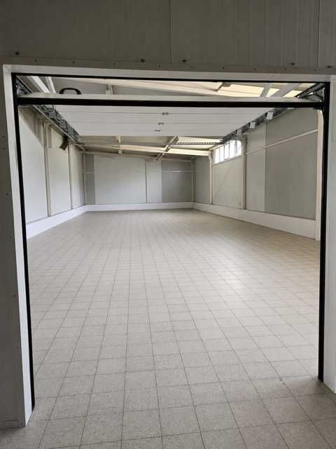 Hala 400 m2 do wynajęcia/podnajmu- Sękowo