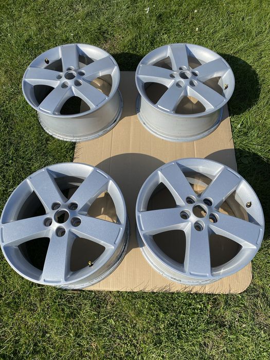 Felgi  aluminiowe  17  5x108  ET 55 Ford Volvo