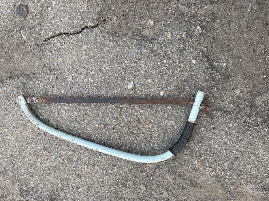 Продам  садову пилку