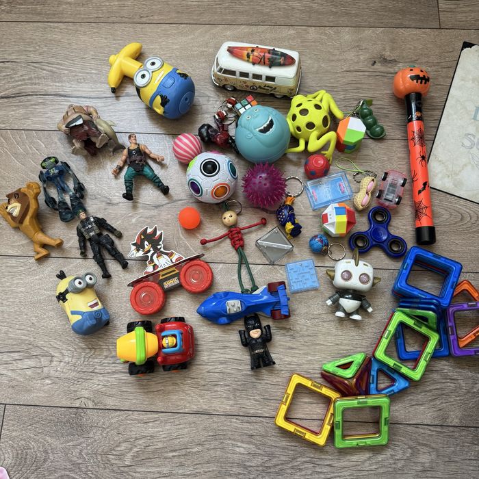 Набор игрушек лот
