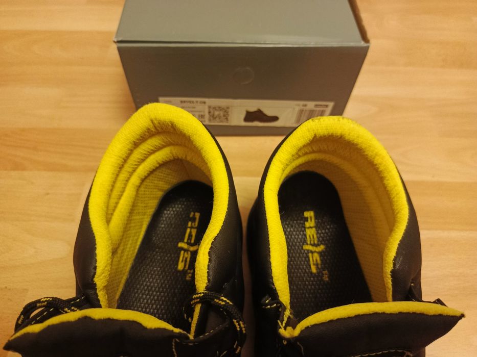 Buty robocze / ochronne Reis BRYTES-T-OB rozmiar 48 (nowe)