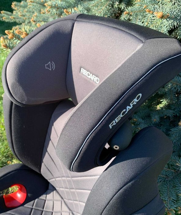 Дитяче автокрісло Recaro Monza Nova 2, майже нове