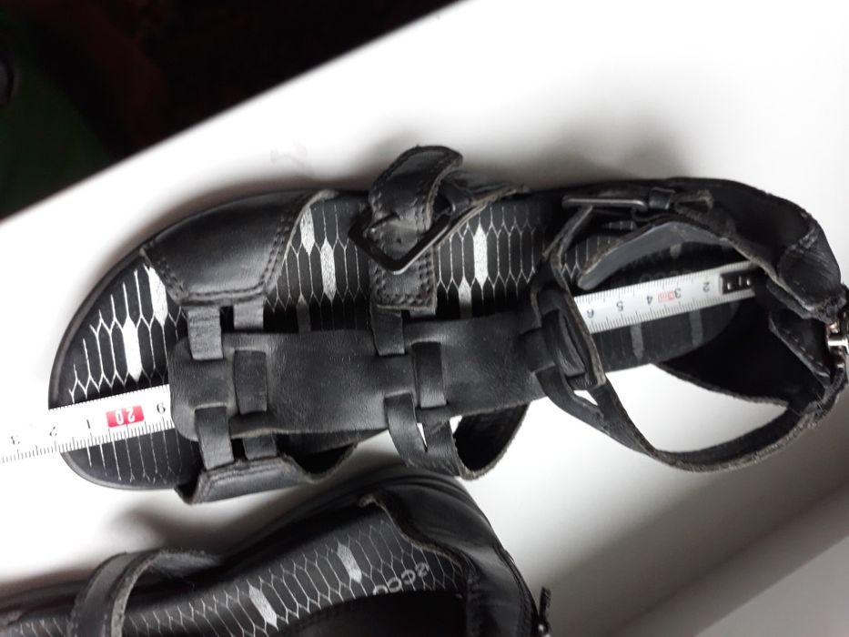 Ecco.  Босоножки