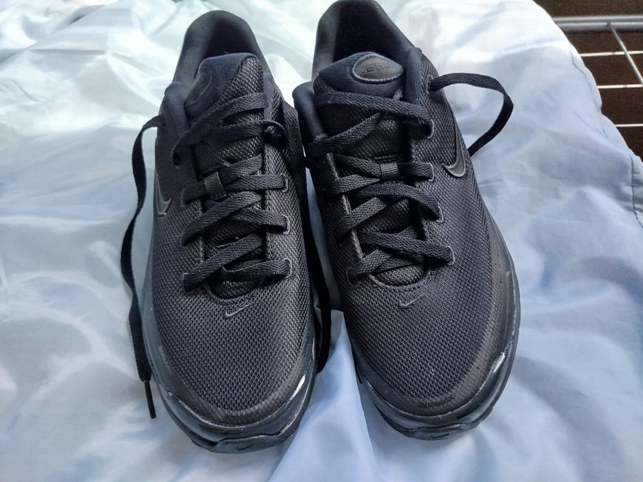 Nike Air Max BIA 43 27,5см