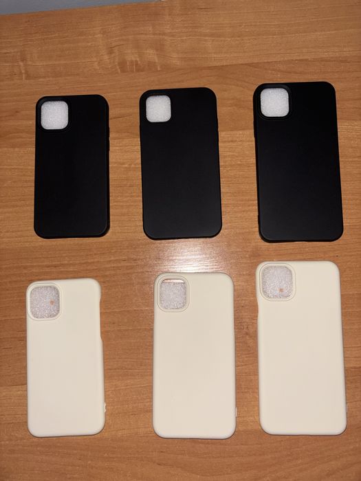 Силіконові чохли iPhone 11 / 11 Pro / 11 Pro Max — чорні та бежеві