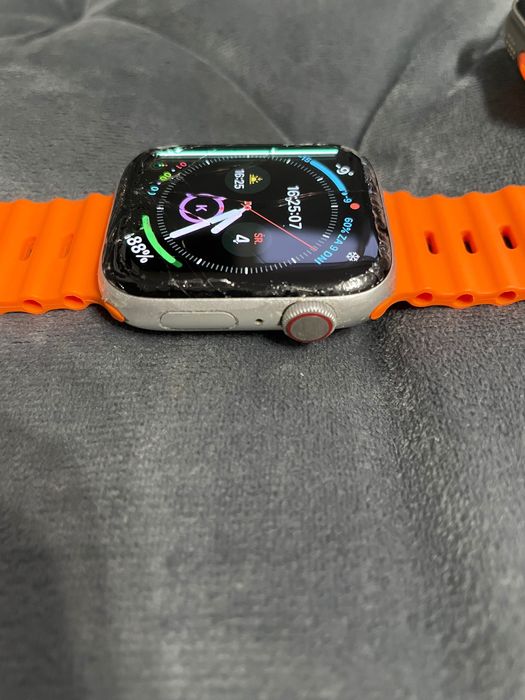 Apple Watch Series 6 (GPS + Cellular) Nike 44mm