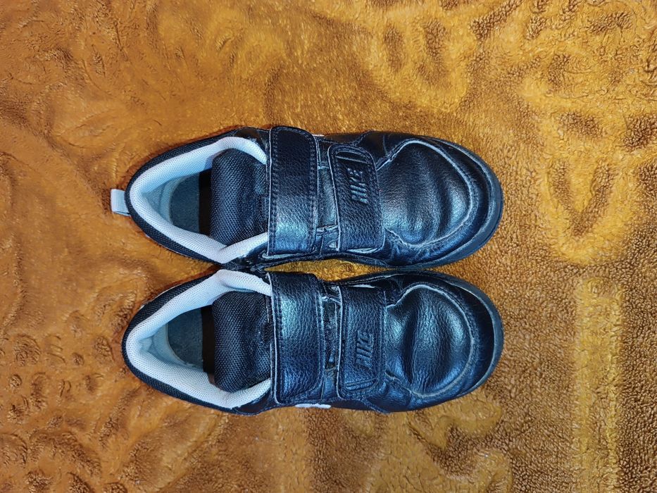 Buty Nike pico 28,5 adidasy dla chłopca