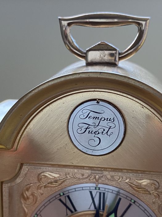 Relógio Vintage Tempus Fugit