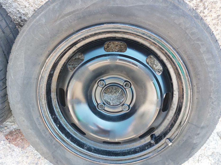 Jantes de ferro com pneus 15 + tampas peugeot