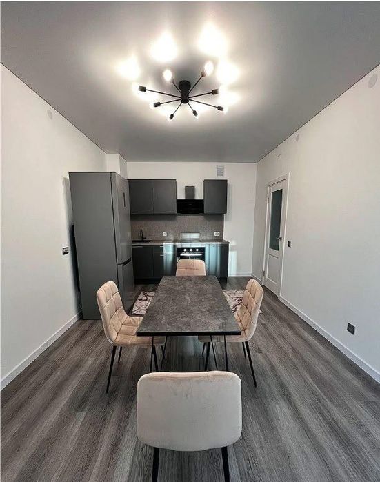 Продаж квартири ЖК Лебединий, вулиця Ревуцького 40Б