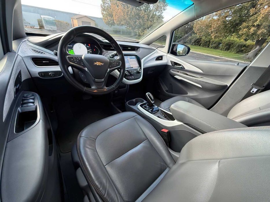 Chevrolet Bolt EV Premier      2021