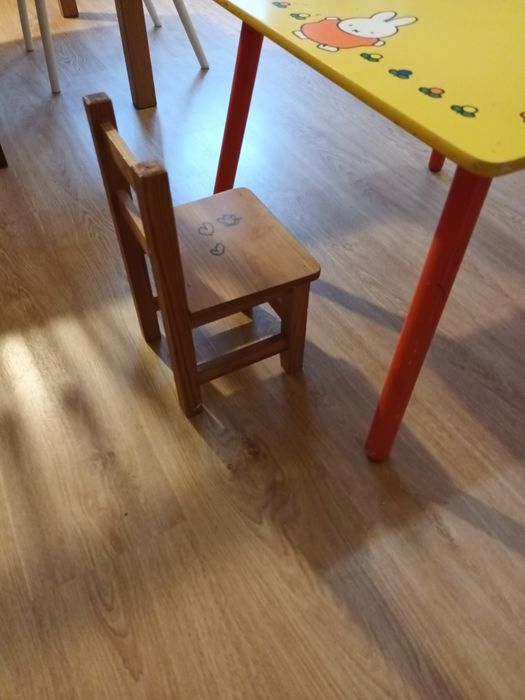 Mesa madeira Miffy e cadeira para criança