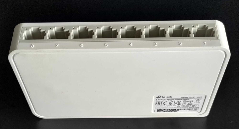 Switch TP-Link TL-SF1008D 8 Portas 10-100Mbps Desktop