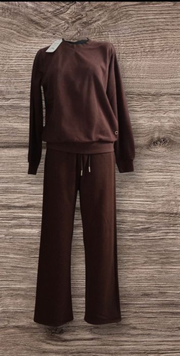 Ocieplany, 100% bawełniany, oddychający dres Moraj