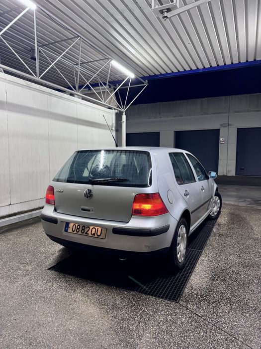 Volkswagen Golf IV 1.4 16V - 2001