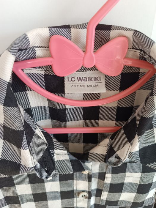 Sukienka w kratkę z długim rękawem 122 128