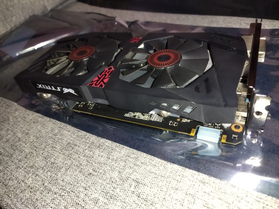 Asus Strix GTX 960 DirectCU II OC 2GB