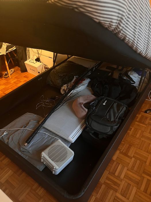 Cama com arrumação+colchão+cabeceira ratan