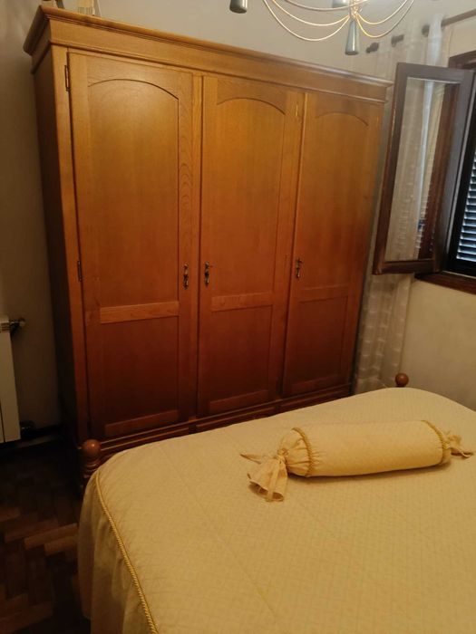 Mobilia de quarto de casal como nova