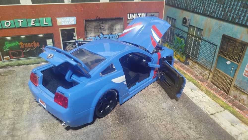 Ford Mustang GT 2006 Jada 1/24