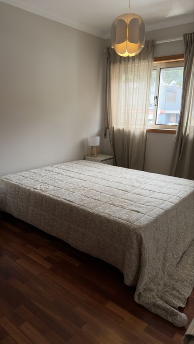 Recheio de casa : Cama / Sofá / Móvel TV / Mesa de Sala