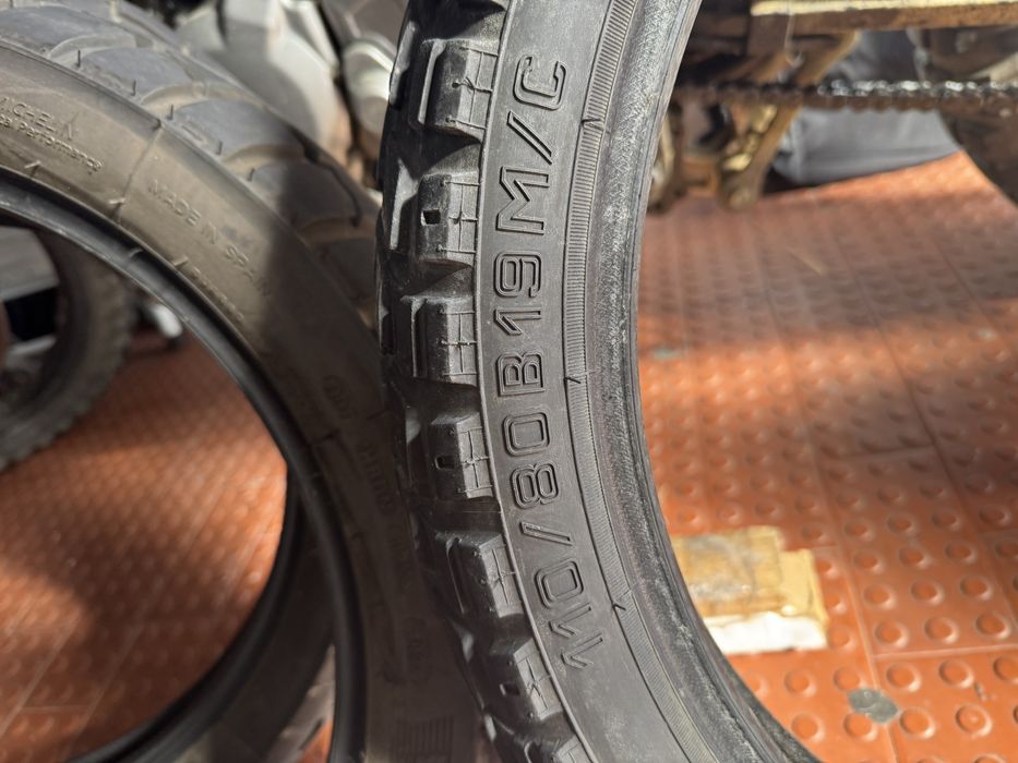 Pneu 110/80 R19