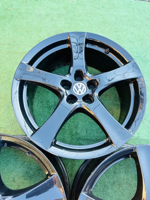 Диски 5/112 R18 VW Skoda Audi 8J ET-35 з датчиками тиску