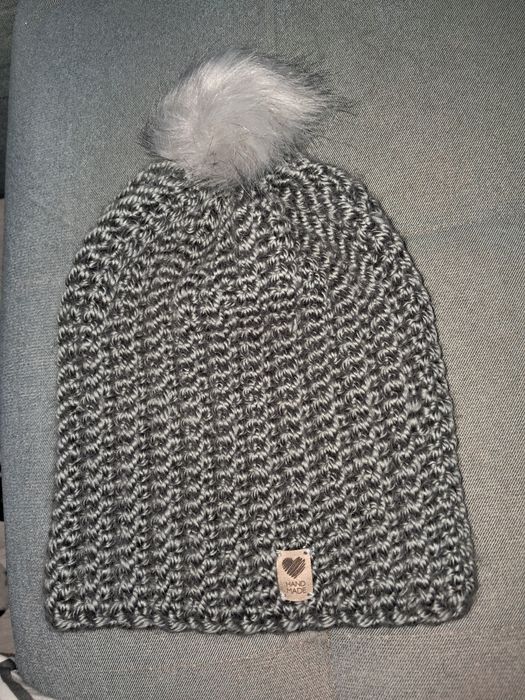 Nowa czapka zimowa