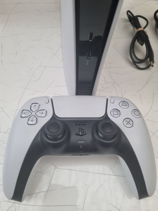 Ps5 slim Digital 1Tb  + comando oficial +  cabos + Caixa