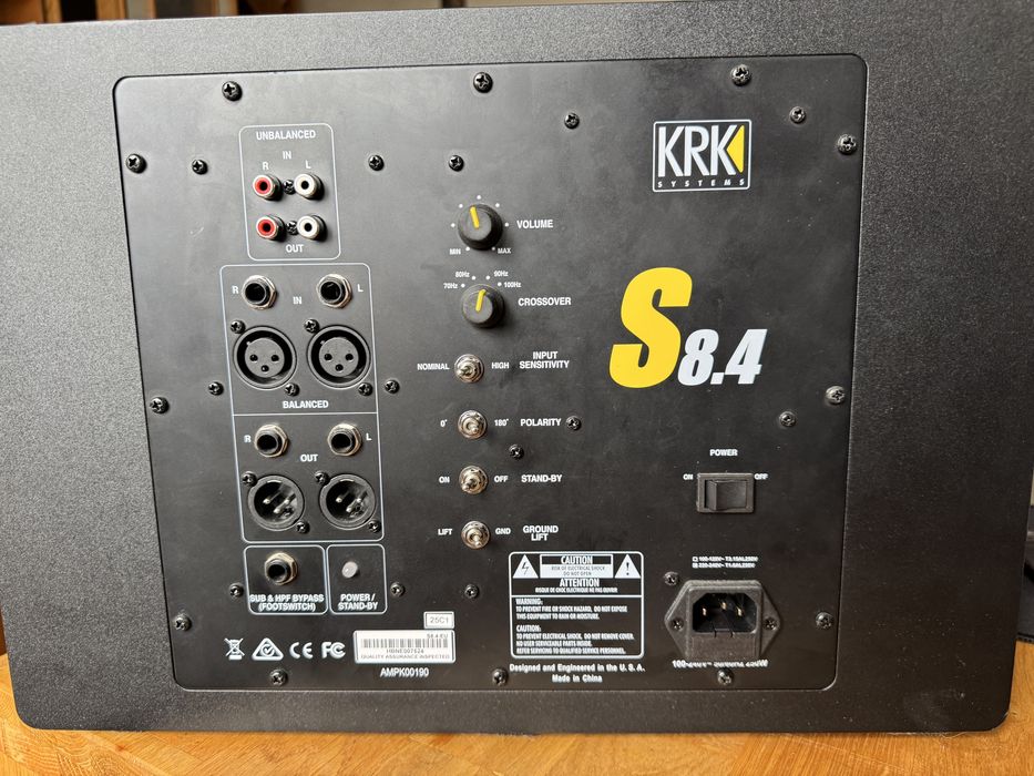 subwoofer studyjny KRK S8.4/ Głośnik studyjny KRK (model K3)