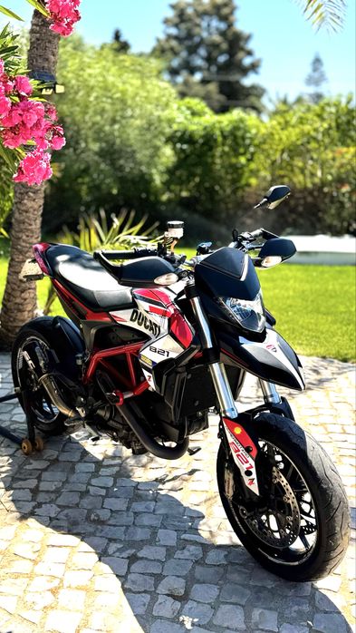 Ducati Hypermotard 821