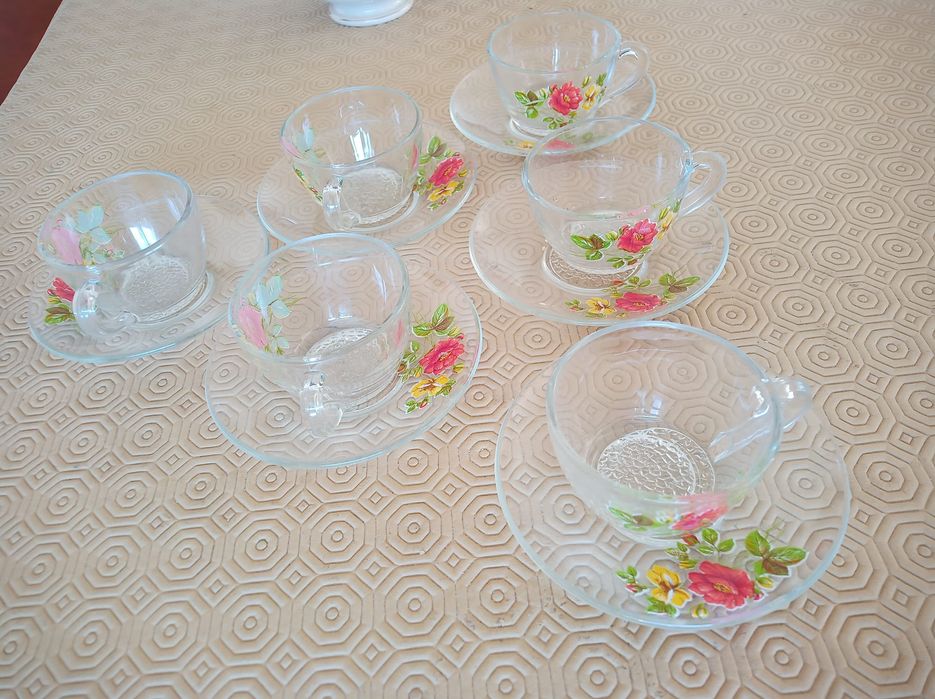 Chávenas de Café Vintage em Pirex Antigo